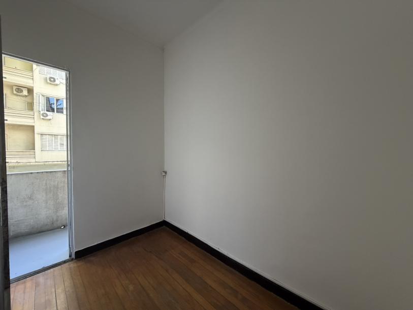 CONVENCION Y URUGUAY 1º POR ESCALERA AL FRENTE-11