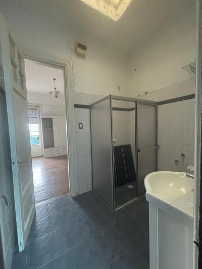 AGRACIADA Y PILAR COSTA - CASA DE ALTOS CON AMPLIA TERRAZA