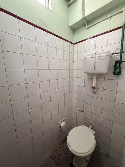 OFICINAS CON DEPOSITO ESQ REYLES Y GRAL FLORES