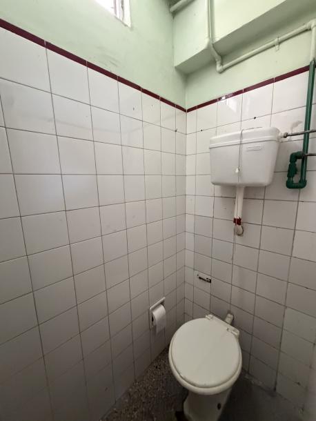 OFICINAS CON DEPOSITO ESQ REYLES Y GRAL FLORES-11