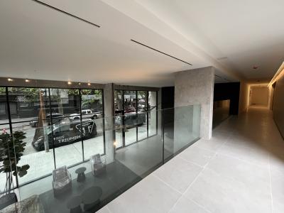 JACKSON Y CONSTITUYENTE  - MONOAMBIENTE - AMENITIES