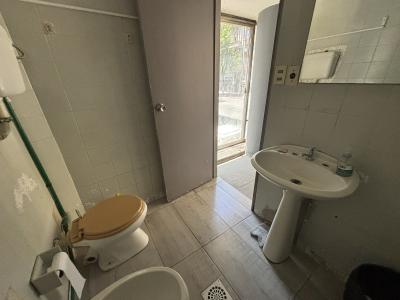 18 DE JULIO Y ANDES - LOCAL EN 3 NIVELES