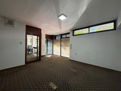 RIO BRANCO Y COLONIA - MUY BUEN LOCAL ESQUINA 300m2 EN 3 PLANTAS