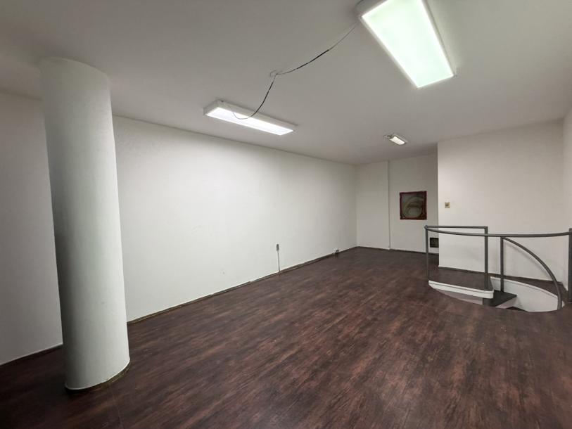 DIRI SARANDI Y BACACAY - GALERIA CIUDADELA 53m2 EN 2 PLANTAS-12