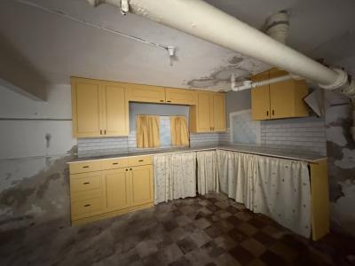 JUAN RAMON GOMEZ Y ESTERO BELLACO - LOCAL EN ESQUINA 123m2 EN 2 NIV