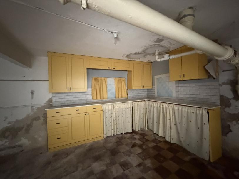 JUAN RAMON GOMEZ Y ESTERO BELLACO - LOCAL EN ESQUINA 123m2 EN 2 NIV-13