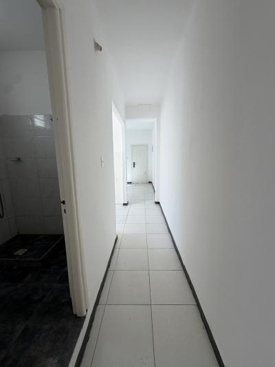 CARLOS DE LA VEGA Y B. RIQUET - 1 DORM C/PATIO