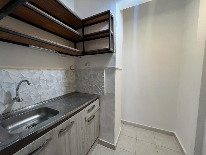 DIRI 18 Y MINAS - ESQUINA - 92M2 + BALCONES-2