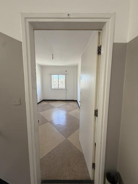 FRANCISCO LLAMBÍ PROX AV. RIVERA - 2 DORM - 1º POR ESCALERA-15