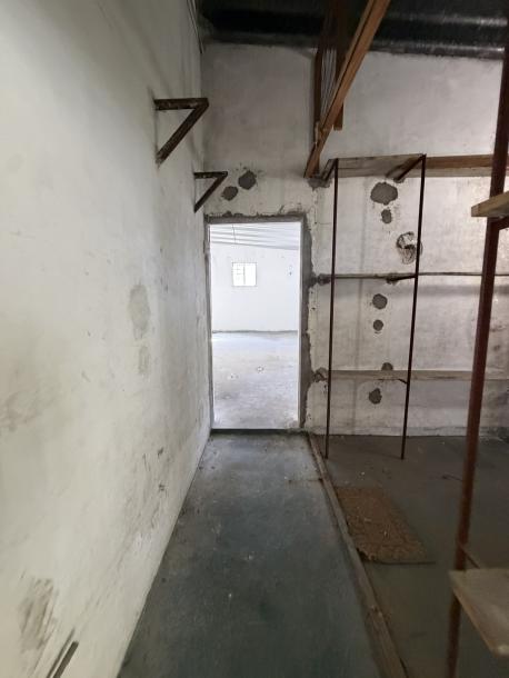 OFICINAS CON DEPOSITO ESQ REYLES Y GRAL FLORES-16