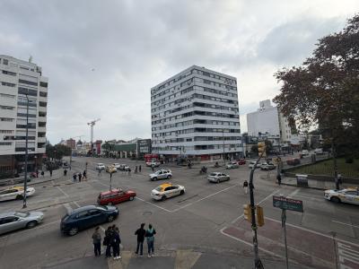AV. GARIBALDI Y AV. 8 DE OCTUBRE DE ALTOS - 2 DORM C/TZA
