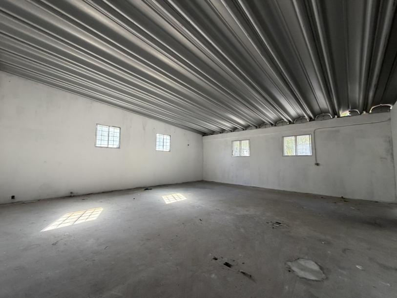 OFICINAS CON DEPOSITO ESQ REYLES Y GRAL FLORES-18