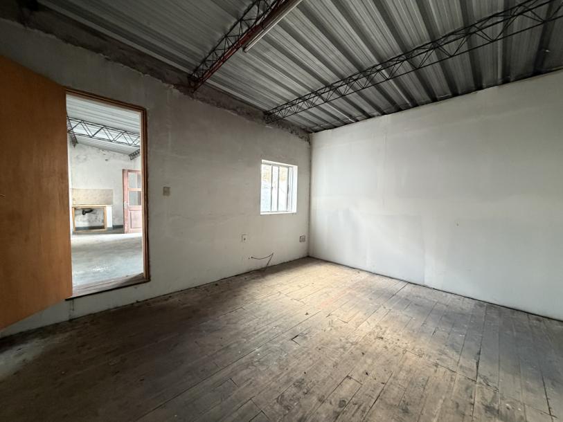 SAN MARTIN Y C. REYLES - 600M2 CONSTRUIDOS - ENTRADA CAMIONES-29