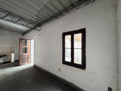 SAN MARTIN Y C. REYLES - 600M2 CONSTRUIDOS - ENTRADA CAMIONES