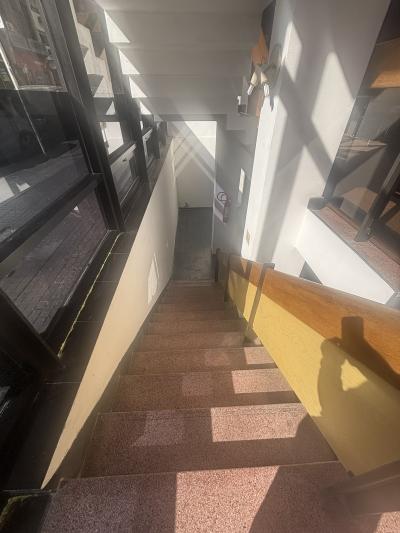 RIO BRANCO Y COLONIA - MUY BUEN LOCAL ESQUINA 300m2 EN 3 PLANTAS