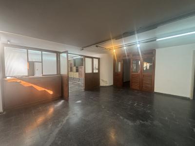 RIO BRANCO Y COLONIA - MUY BUEN LOCAL ESQUINA 300m2 EN 3 PLANTAS