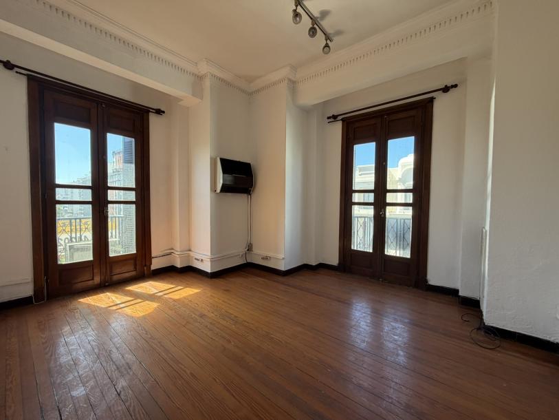 DIRI 18 Y MINAS - ESQUINA - 92M2 + BALCONES-3
