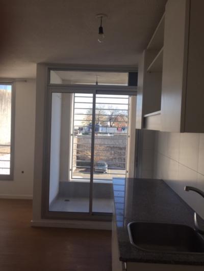 AV. MILLAN Y SAN MARTIN - VENTA C/RENTA 1 DORM