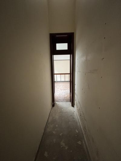 MISIONES Y 25 DE MAYO - PARA RECICLAR - OPORTUNIDAD PARA VIVIENDA U OFICINA 70m2!