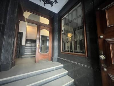 MISIONES Y 25 DE MAYO - PARA RECICLAR - OPORTUNIDAD PARA VIVIENDA U OFICINA 70m2!