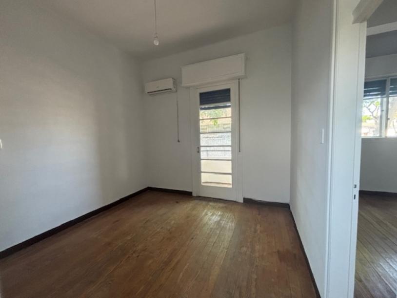 COLOMBIA Y ACUÑA DE FIGUEROA - DE ALTOS PROX A PALACIO LEGISLATIVO-4