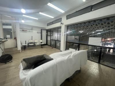 DIRI 18 Y RIO NEGRO 26m2 EN EP DE GALERIA DELONDON