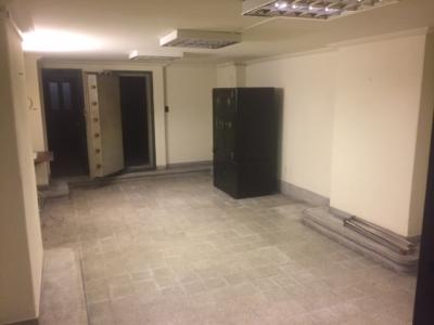 MISIONES Y 25 DE MAYO - ESPECTACULAR LOCAL 300m2 C/BOVEDA