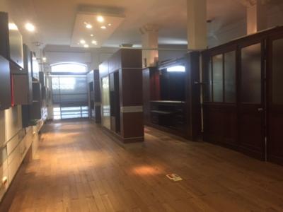 MISIONES Y 25 DE MAYO - ESPECTACULAR LOCAL 300m2 C/BOVEDA