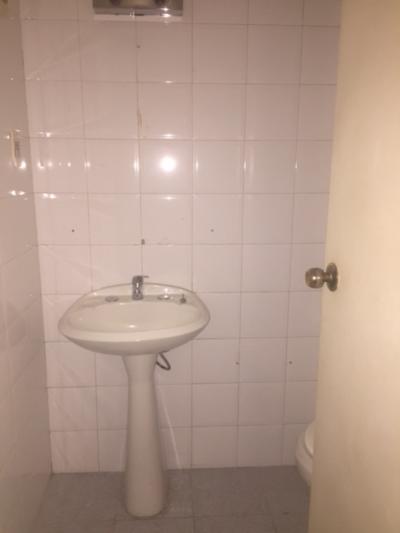 MISIONES Y 25 DE MAYO - ESPECTACULAR LOCAL 300m2 C/BOVEDA