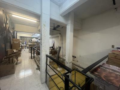 18 DE JULIO A MTS DE PLAZA CAGANCHA - 190m2 en 3 niveles