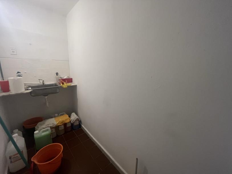 18 DE JULIO A MTS DE PLAZA CAGANCHA - 190m2 en 3 niveles-4