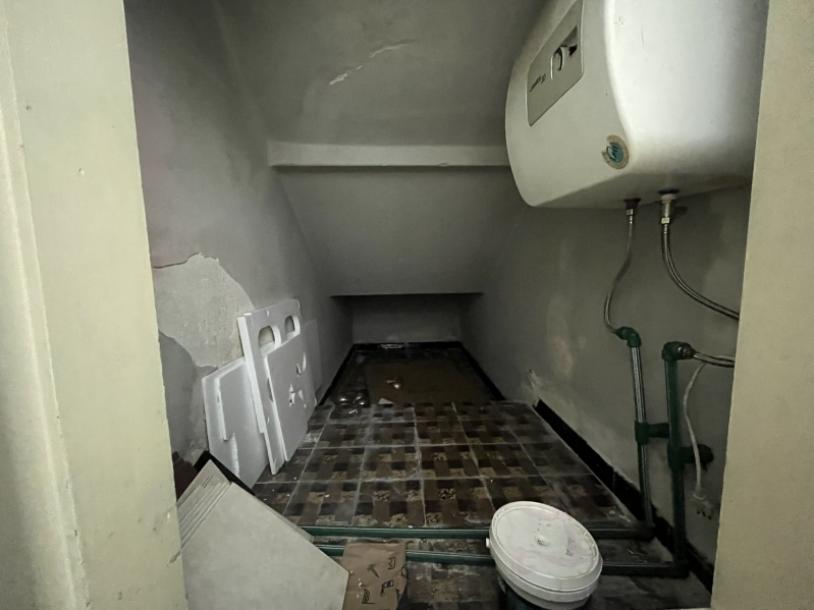 DIRI GABOTO Y COLONIA - LOCAL 32m2 C/BAÑO-8