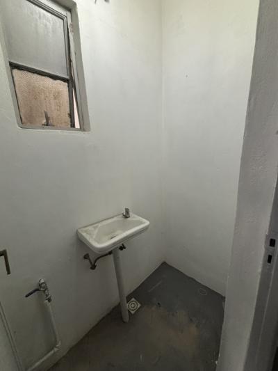 EJIDO Y PAYSANDU - LOCAL EN 3 NIVELES 87m2