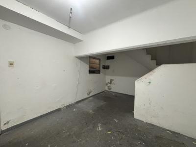 EJIDO Y PAYSANDU - LOCAL EN 3 NIVELES 87m2