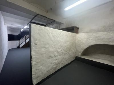 RIO NEGRO ENTRE 18 Y SAN JOSE - CON RENTA - 231m2 EN 3 PLANTAS