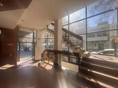 RIO BRANCO Y COLONIA - MUY BUEN LOCAL ESQUINA 300m2 EN 3 PLANTAS