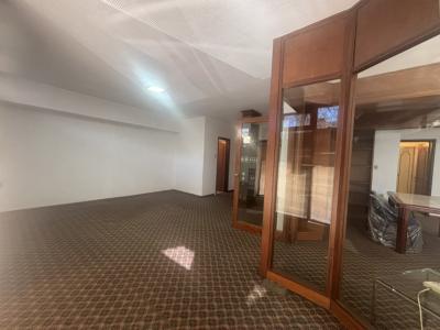 RIO BRANCO Y COLONIA - MUY BUEN LOCAL ESQUINA 300m2 EN 3 PLANTAS