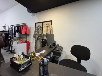 18 DE JULIO Y VAZQUEZ - 100m2 EN 2 NIVELES - MUY BUEN ESTADO