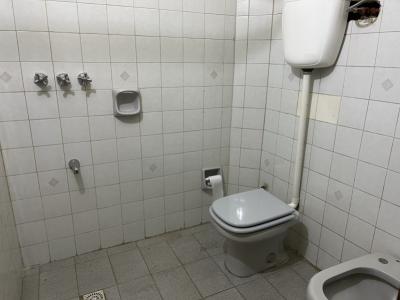 DIRI TREINTA Y TRES CASI RAMBLA - A METROS DEL PUERTO