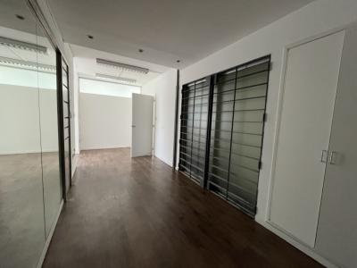 MISIONES Y 25 DE MAYO - 3 UNIDADES PARA OFI Y/O VIV