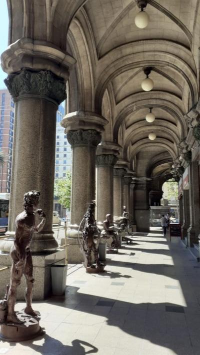 DIRI PLAZA INDEPENDENCIA - PALACIO SALVO - 4 UNIDADES 323m2