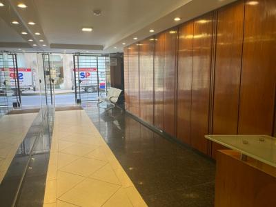 JUAN C GOMEZ Y 25 DE MAYO DIVINA OFICINA EN CIUDAD VIEJA - 43 m2