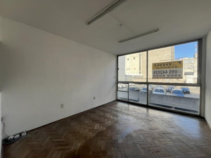 CERRITO E ITUZAINGO - MUY BUEN PUNTO EN CIUDAD VIEJA - 81m2 --2