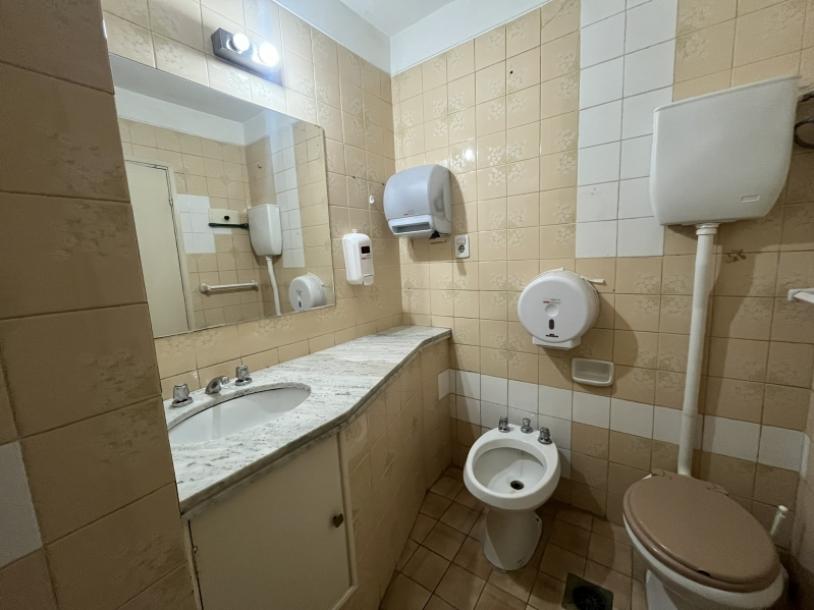 CERRITO E ITUZAINGO - MUY BUEN PUNTO EN CIUDAD VIEJA - 81m2 --11