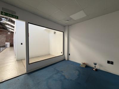 Alquiler | Importante local corporativo de 1.475 m² sobre Av. Gral. Flores