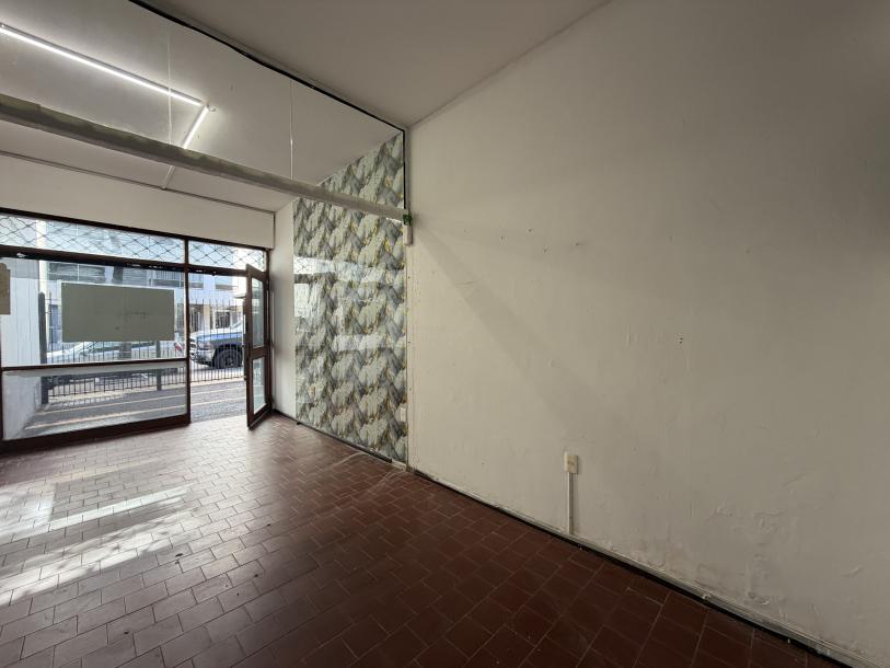 BARREIRO Y BERRO - 26M2 C/BAÑO Y KITCHENETTE-4