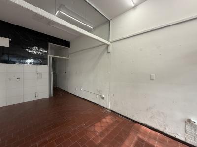 BARREIRO Y BERRO - 26M2 C/BAÑO Y KITCHENETTE