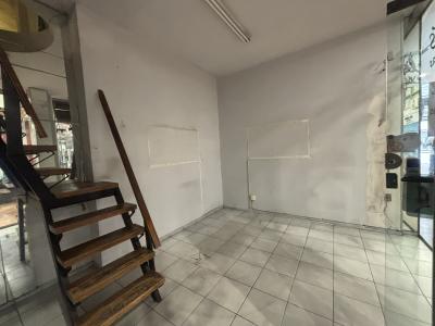 GALERIA DE LAS AMERICAS - 18 DE JULIO Y CARLOS QUIJANO