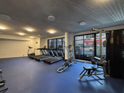 JACKSON Y CONSTITUYENTE  - MONOAMBIENTE - AMENITIES