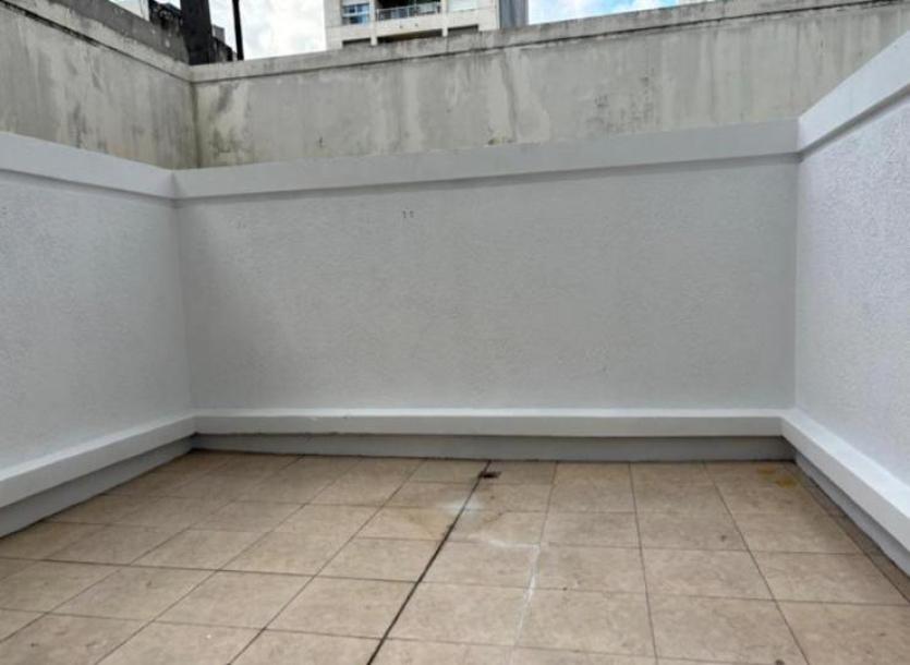 CONSTITUYENTE Y JACKSON  MONOAMBIENTE CON PATIO-3